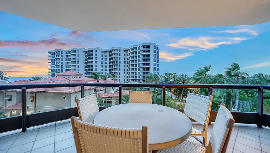 1241 Gulf Of Mexico Drive Longboat Key FL 34228