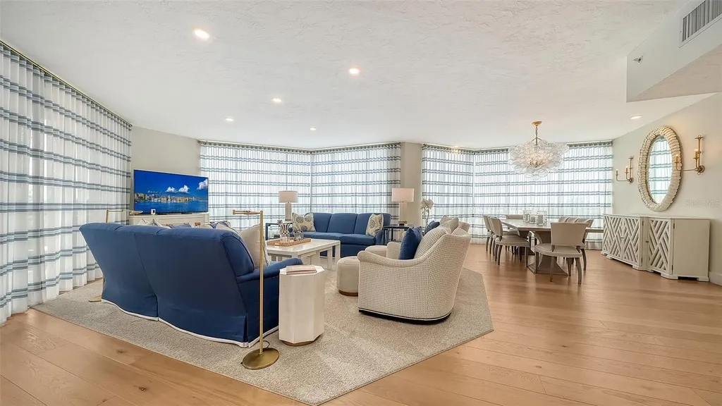 1241 Gulf Of Mexico Drive Longboat Key FL 34228