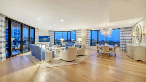 1241 Gulf Of Mexico Drive Longboat Key FL 34228