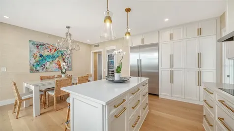 1241 Gulf Of Mexico Drive Longboat Key FL 34228