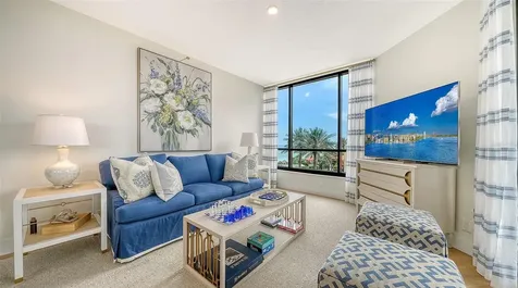 1241 Gulf Of Mexico Drive Longboat Key FL 34228