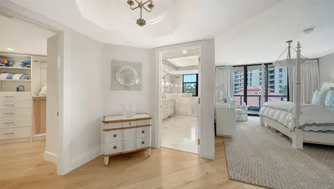 1241 Gulf Of Mexico Drive Longboat Key FL 34228