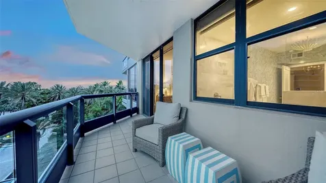 1241 Gulf Of Mexico Drive Longboat Key FL 34228