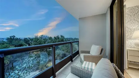 1241 Gulf Of Mexico Drive Longboat Key FL 34228