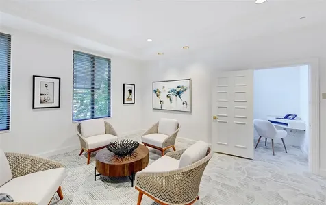 1241 Gulf Of Mexico Drive Longboat Key FL 34228