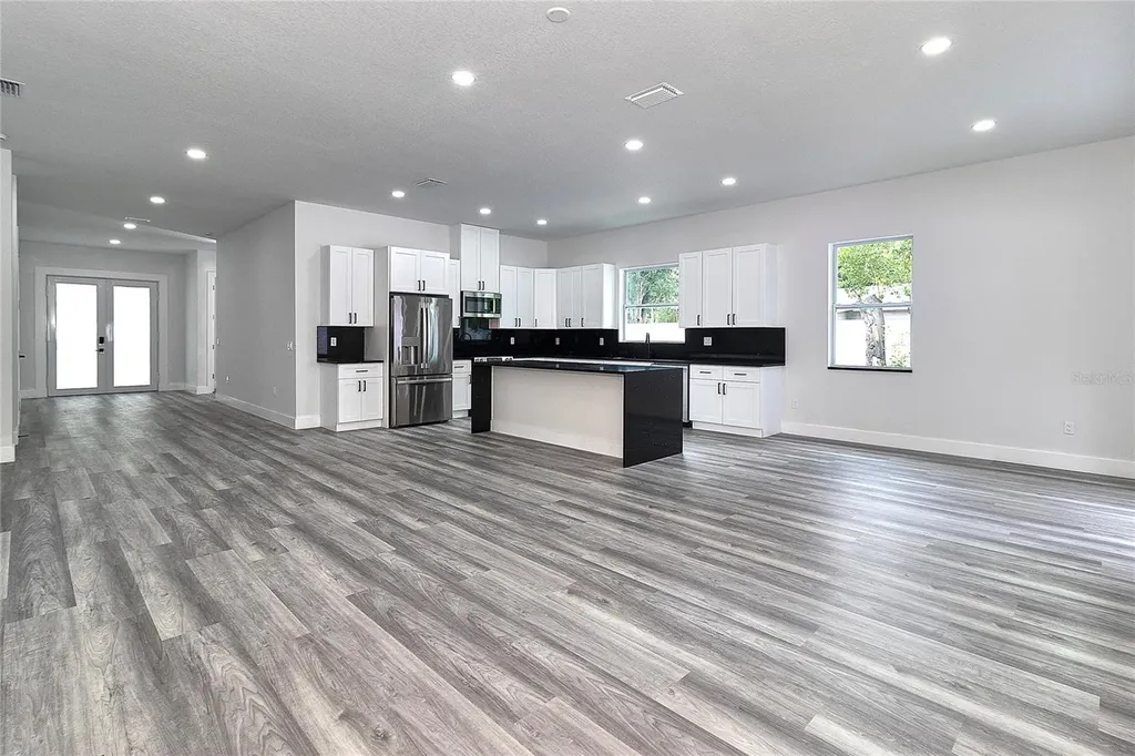 6251 148 Avenue N Clearwater FL 33760