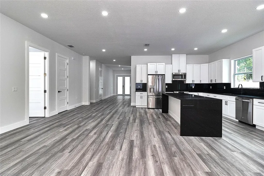 6251 148 Avenue N Clearwater FL 33760