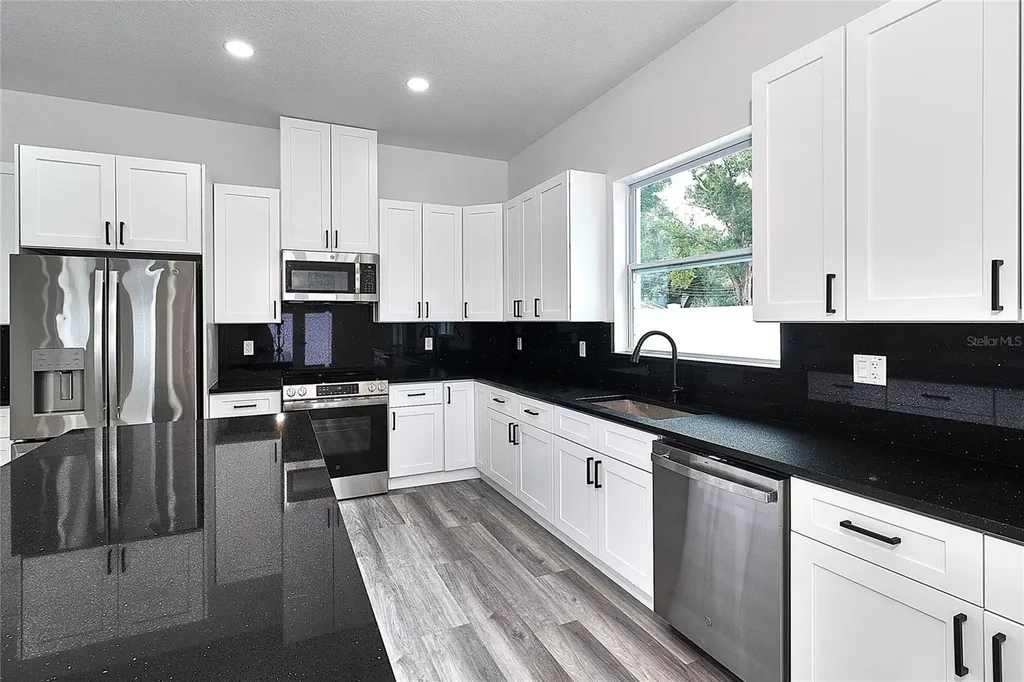 6251 148 Avenue N Clearwater FL 33760