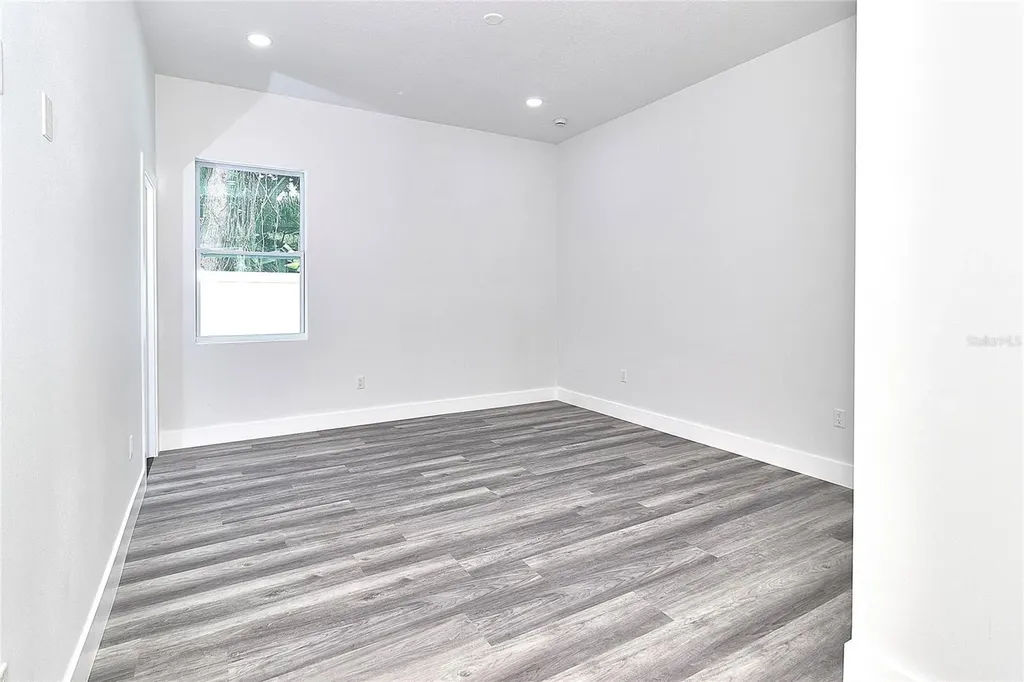 6251 148 Avenue N Clearwater FL 33760