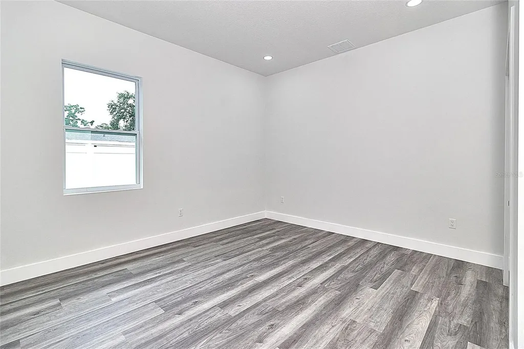 6251 148 Avenue N Clearwater FL 33760