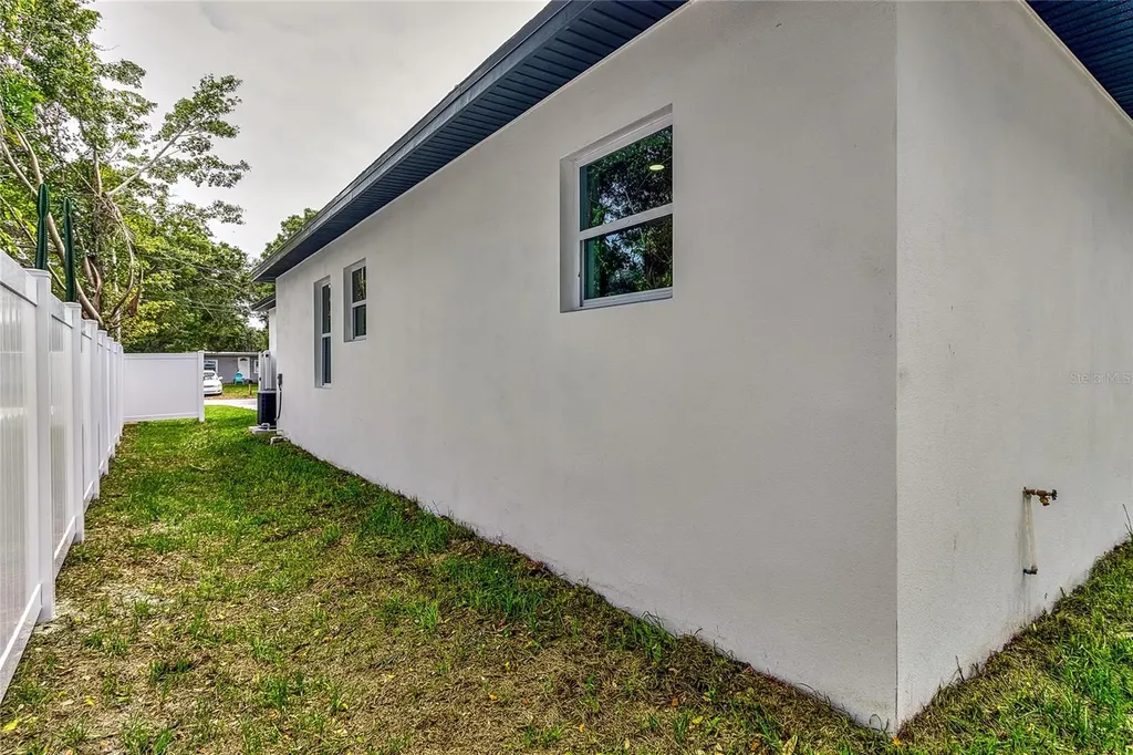 6251 148 Avenue N Clearwater FL 33760