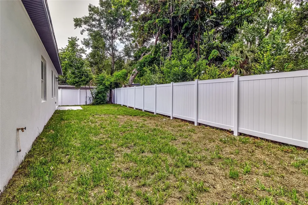 6251 148 Avenue N Clearwater FL 33760