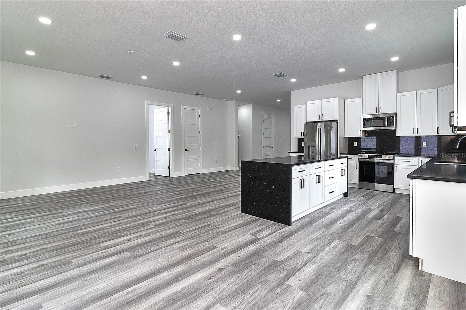 6251 148 Avenue N Clearwater FL 33760