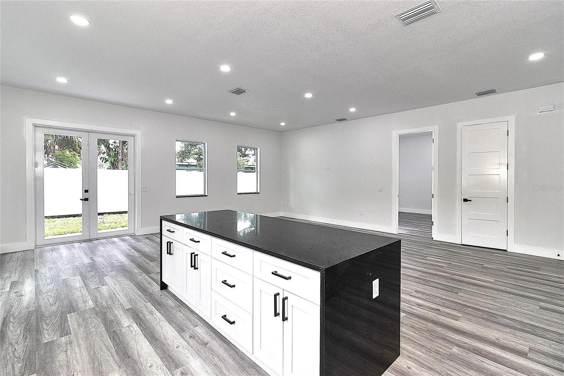 6251 148 Avenue N Clearwater FL 33760