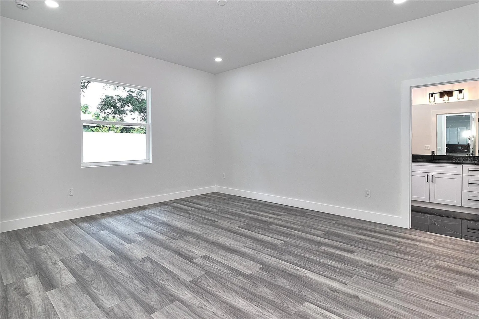 6251 148 Avenue N Clearwater FL 33760