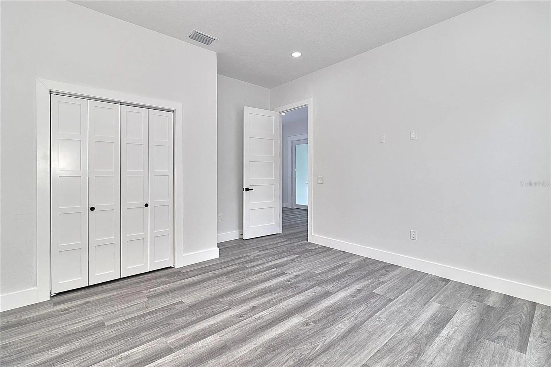 6251 148 Avenue N Clearwater FL 33760