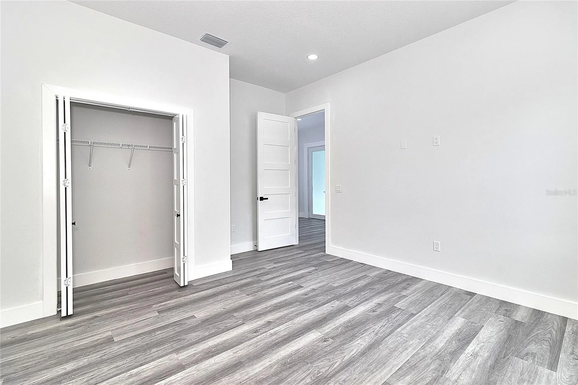 6251 148 Avenue N Clearwater FL 33760