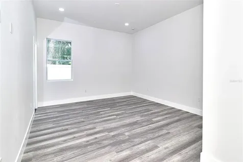 6251 148 Avenue N Clearwater FL 33760