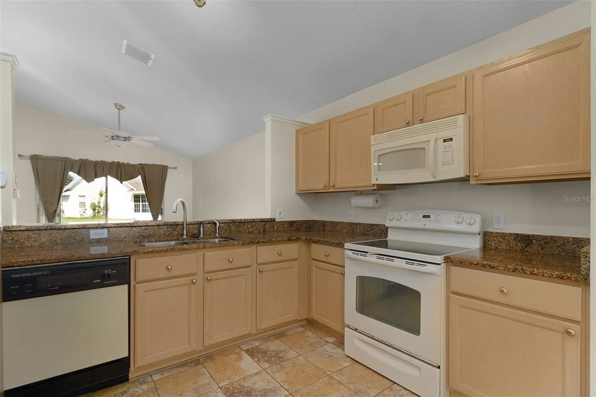 2936 Twin Oaks Drive Kissimmee FL 34744