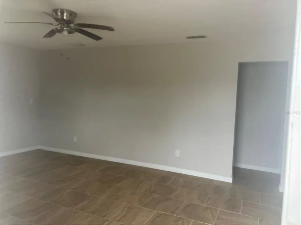 601 Banana Street Tarpon Springs FL 34689