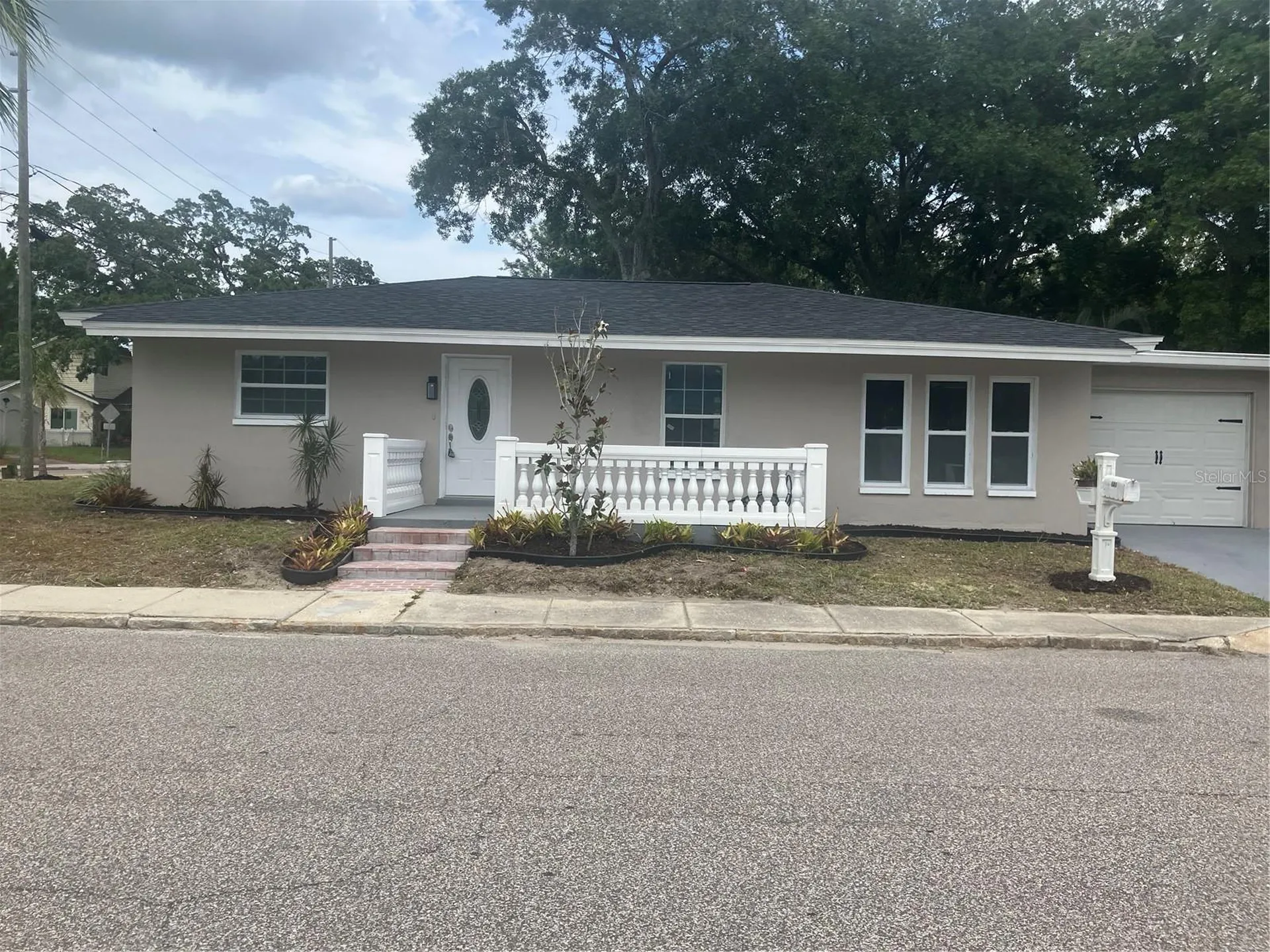 601 Banana Street Tarpon Springs FL 34689