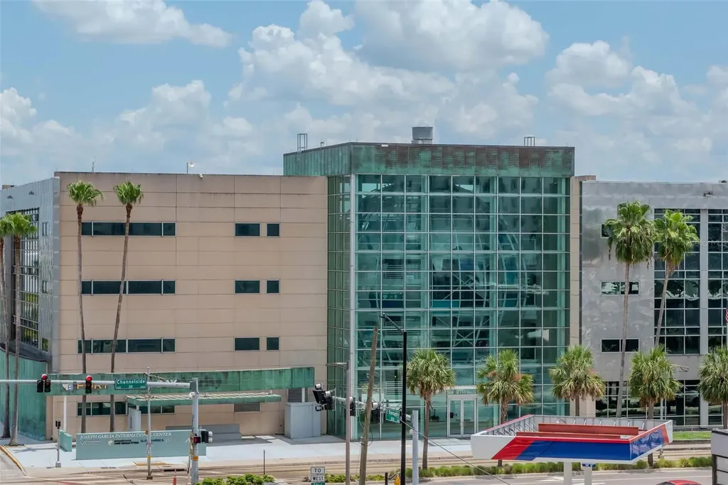 1208 A E Kennedy Boulevard Tampa FL 33602