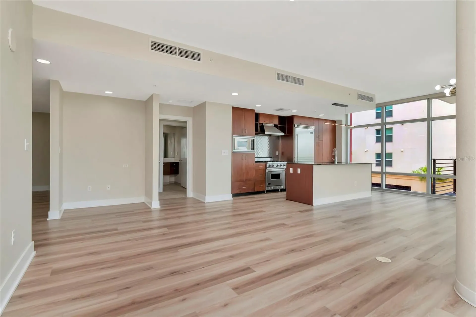 1208 A E Kennedy Boulevard Tampa FL 33602