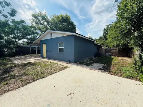 4203 E Yukon Street Tampa FL 33617
