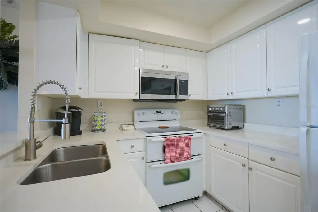 400 Island Way Clearwater Beach FL 33767