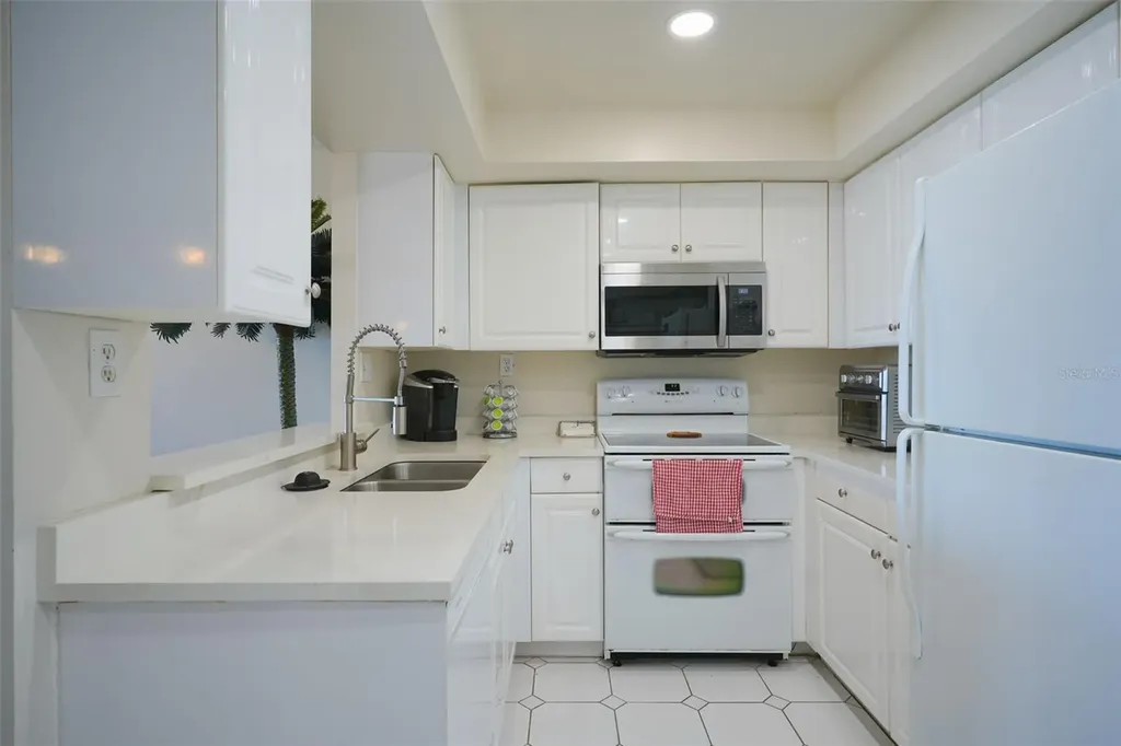 400 Island Way Clearwater Beach FL 33767