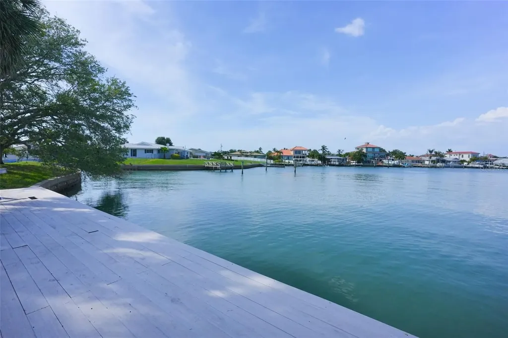 400 Island Way Clearwater Beach FL 33767