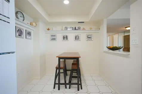 400 Island Way Clearwater Beach FL 33767