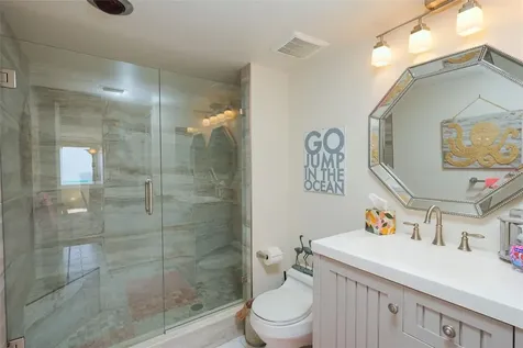 400 Island Way Clearwater Beach FL 33767