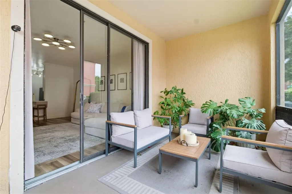 2739 Via Capri Clearwater FL 33764