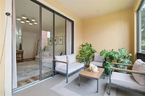 2739 Via Capri Clearwater FL 33764
