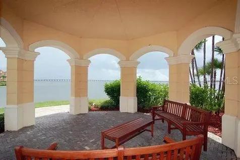 2739 Via Capri Clearwater FL 33764