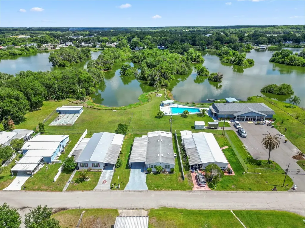 3562 Lazy Lake Drive N Lakeland FL 33801