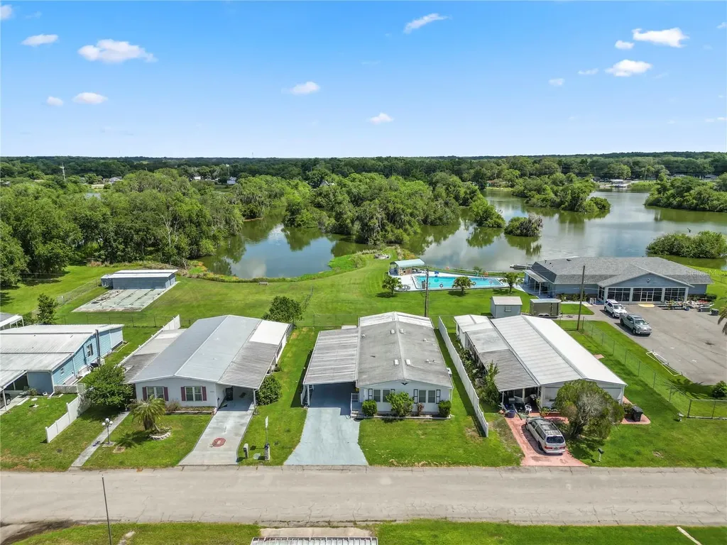 3562 Lazy Lake Drive N Lakeland FL 33801