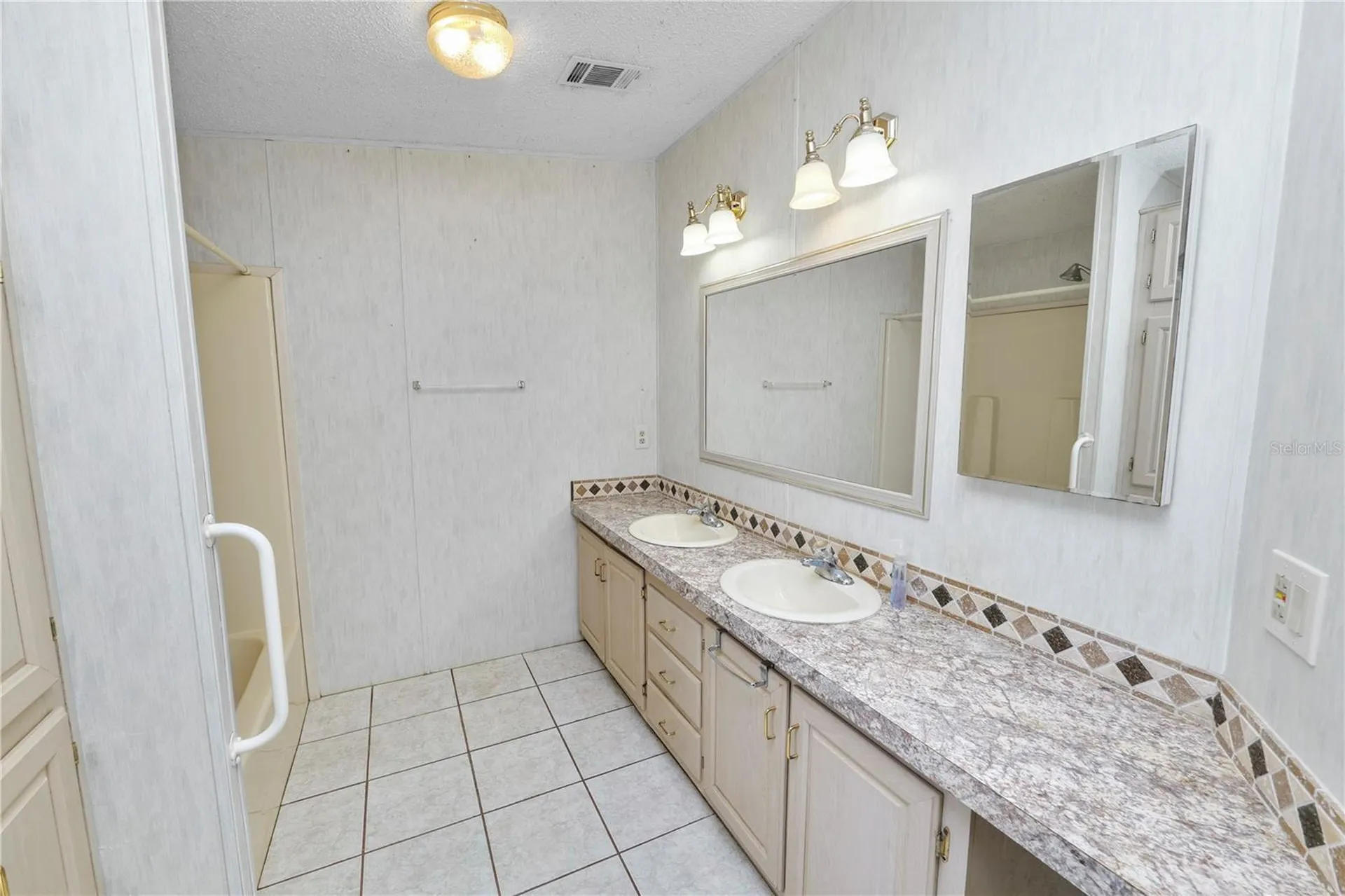 3562 Lazy Lake Drive N Lakeland FL 33801