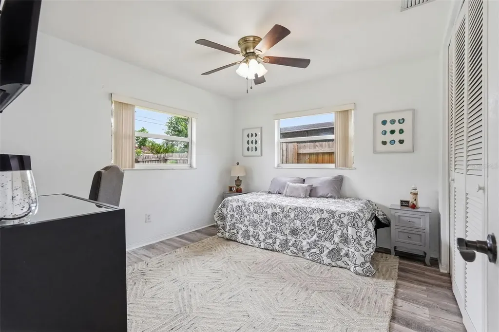 2321 Black Oak Lane Clearwater FL 33763