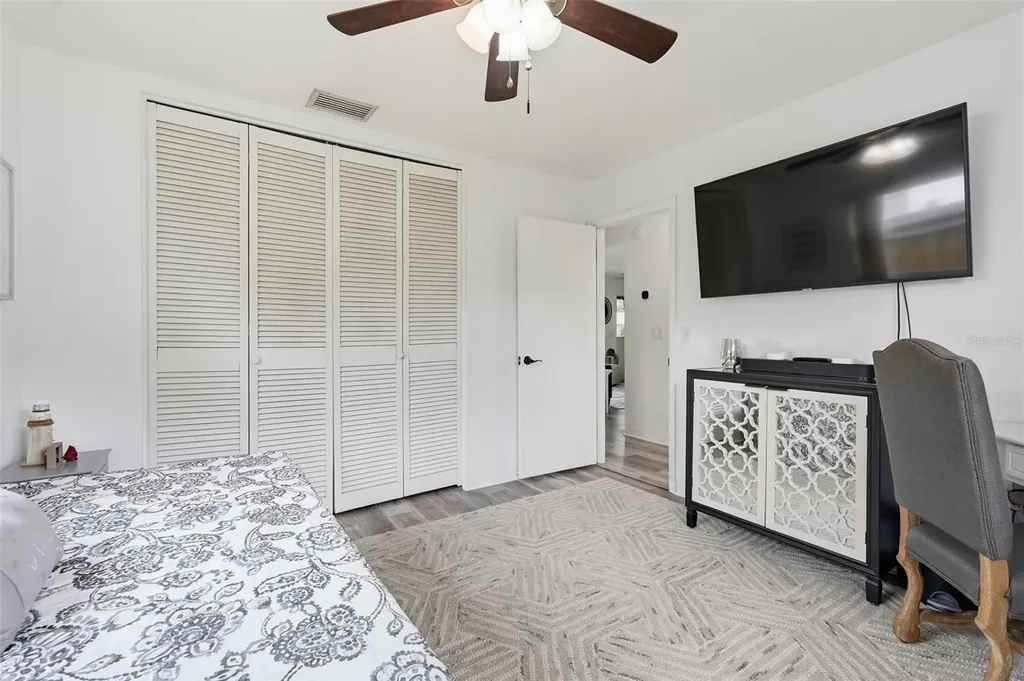 2321 Black Oak Lane Clearwater FL 33763