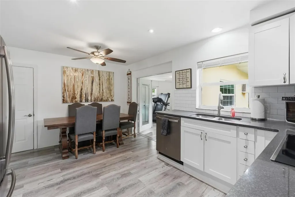 2321 Black Oak Lane Clearwater FL 33763