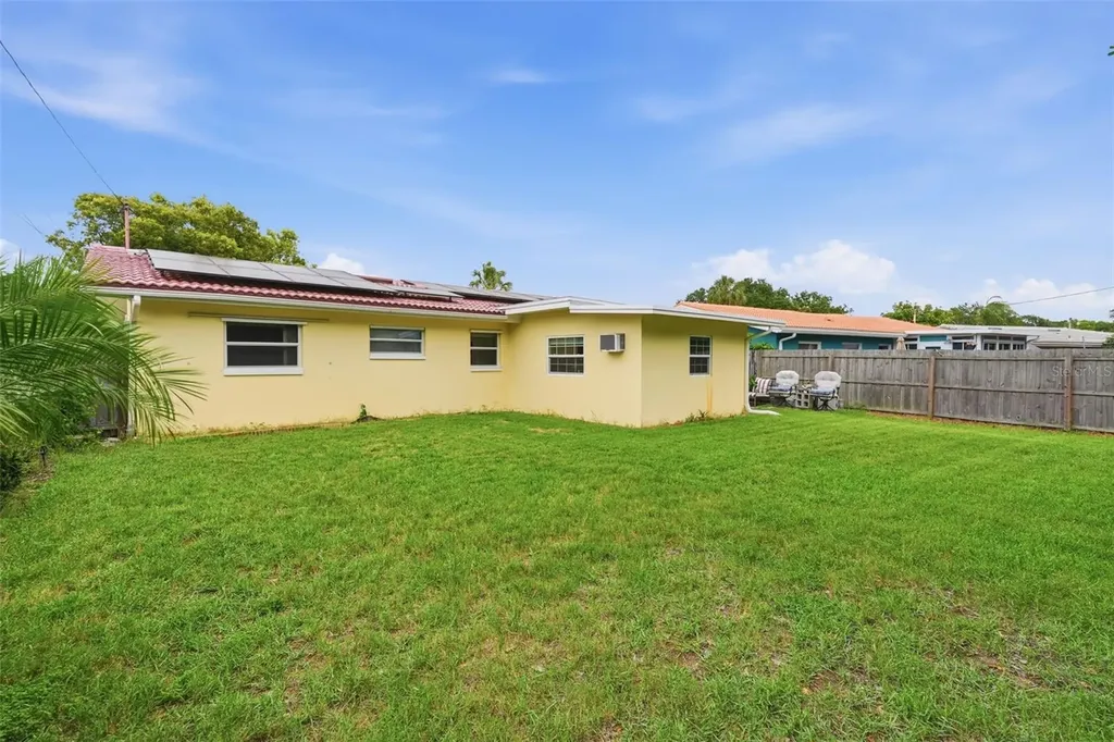 2321 Black Oak Lane Clearwater FL 33763