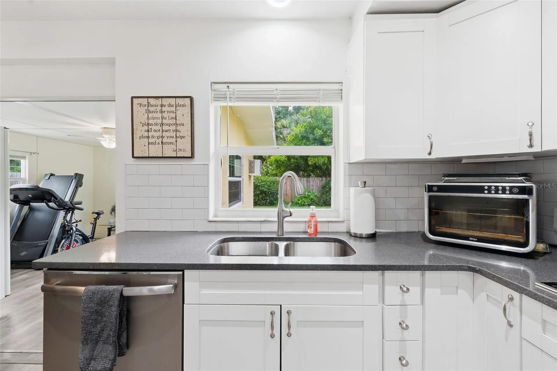 2321 Black Oak Lane Clearwater FL 33763