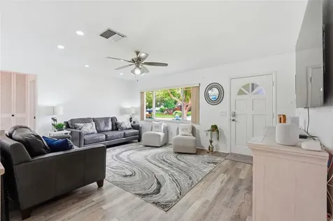 2321 Black Oak Lane Clearwater FL 33763