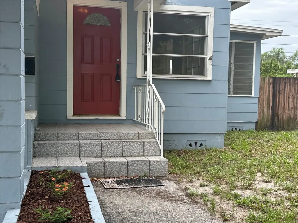 4526 6th Avenue N St Petersburg FL 33713
