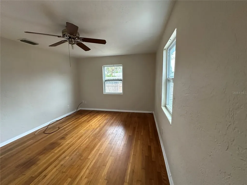 4526 6th Avenue N St Petersburg FL 33713