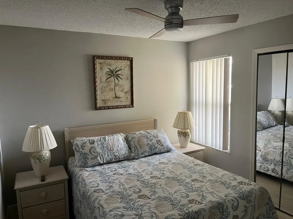 5017 Laguna Bay Circle Kissimmee FL 34746