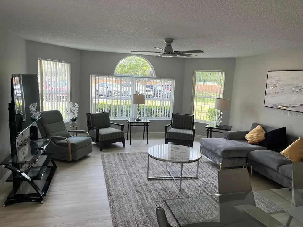 5017 Laguna Bay Circle Kissimmee FL 34746