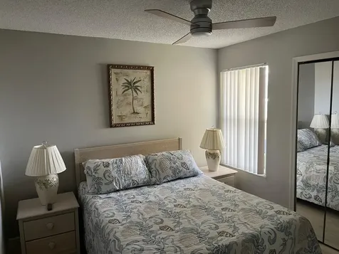 5017 Laguna Bay Circle Kissimmee FL 34746